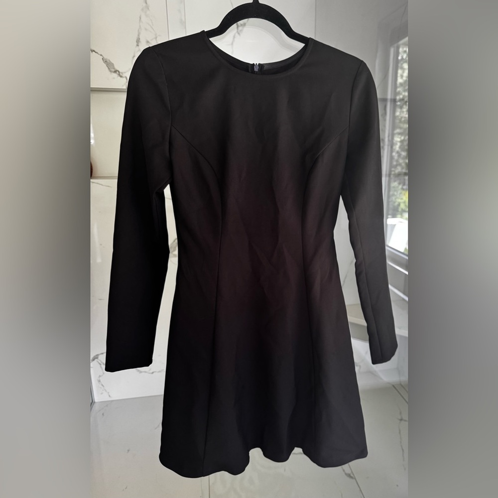 Elegant Black Long Sleeve Dress